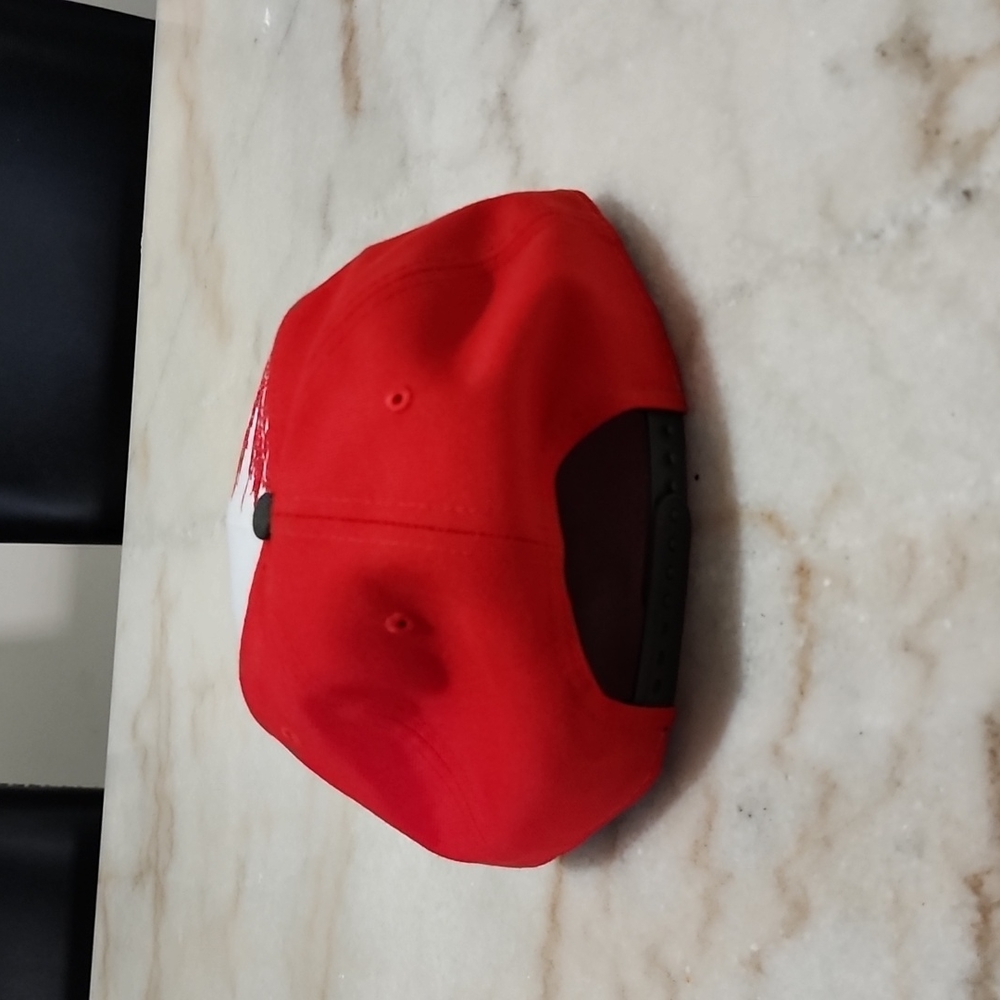 Baseball cap - Picture 2 of 3
